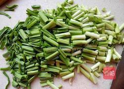 香辣青蒜苗炒豆腐的做法图解3