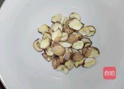 虾皮莲子粥的做法图解2
