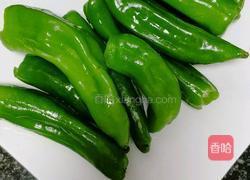 虎皮青椒的做法图解1