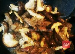 香菇土豆炒牛肉的做法图解7