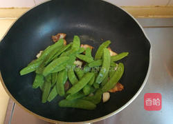 荷兰豆炒腊肉的做法图解4
