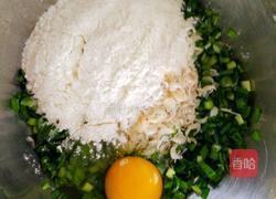 韭菜鸡蛋饼的做法图解9