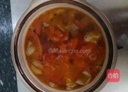 番茄金针菇牛腩汤的做法图解6