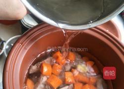 胡萝卜山药排骨汤（12个月宝宝辅食）的做法图解4