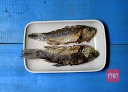 鲫鱼煎蛋的做法图解5