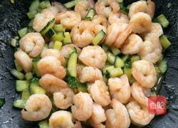 黄瓜炒虾仁的做法图解4