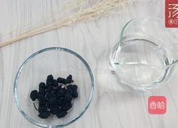 桑椹排骨汤不燥热的补血汤的做法图解3