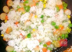 蟹肉棒蛋炒饭的做法图解6