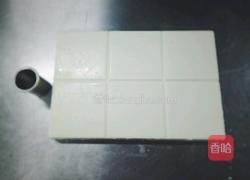 白色圆形巧克力配件的做法图解1