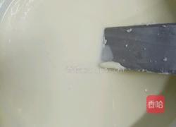 白色圆形巧克力配件的做法图解2