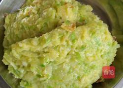 西葫芦饼的做法图解4