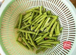 肉末炒长豆角的做法图解2
