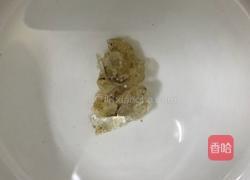 夏日的桃胶雪燕皂角米银耳羹的做法图解3