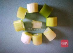 胡萝卜怎么切滚刀块图片 MjUwX2MyOjEvM15yYjI6MS84XzE4MA