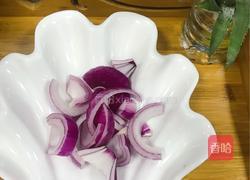 里脊肉片爆炒芦笋的做法图解2