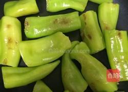 虎皮青椒的做法图解2