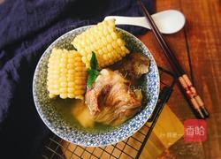 快手玉米山药棒骨汤的做法图解6