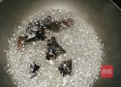 三素炒鸡蛋的做法图解1