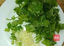 辣椒炒肉的做法图解2