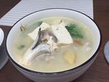 鱼头豆腐汤