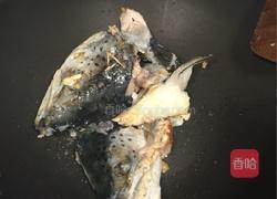 鱼头豆腐汤的做法图解2