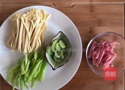尖椒干豆腐的做法图解1