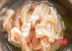 麻辣鸡胸肉的做法图解1