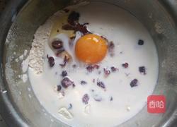 牛奶蔓越莓面包的做法图解3