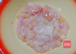 辣子炒鸡丁的做法图解3