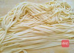 豆腐卤牛奶鸡蛋面的做法图解2