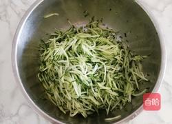 黄瓜馅素饺子的做法图解4