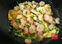 虾仁炒鸡蛋的做法图解10
