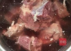 电饭锅酱牛肉 的做法图解1
