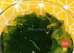 鸡蛋裙带菜小馄饨的做法图解2