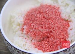 草莓饭团的做法图解3