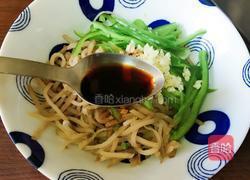 芥菜丝拌青椒丝的做法图解4