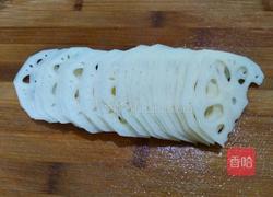 青椒炒藕片的做法图解2