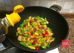 西芹泡椒爆鱿鱼的做法图解10