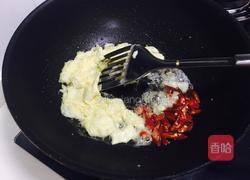 韮菜苗炒鸡蛋的做法图解5