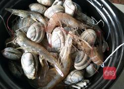 金针菇花甲粉丝煲的做法图解5