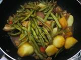 五花肉炖豆角土豆