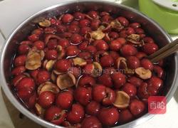 山楂果酱之去核的做法图解9
