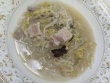 五花肉炖酸菜