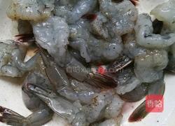 虾仁蛋花饺的做法图解1
