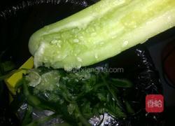 青瓜瘦肉的做法图解1