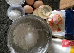 火龙果八寸戚风蛋糕的做法图解1