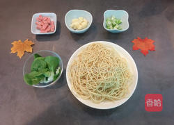 火腿肠炒面的做法图解4