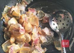 腊肉炒土豆的做法图解1