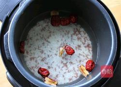 双米红枣粥的做法图解2