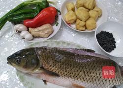 豆豉酱汁红烧草鱼块的做法图解1